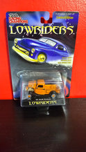 Load image into Gallery viewer, Racing Champions Lowriders 1935 Ford Pickup
